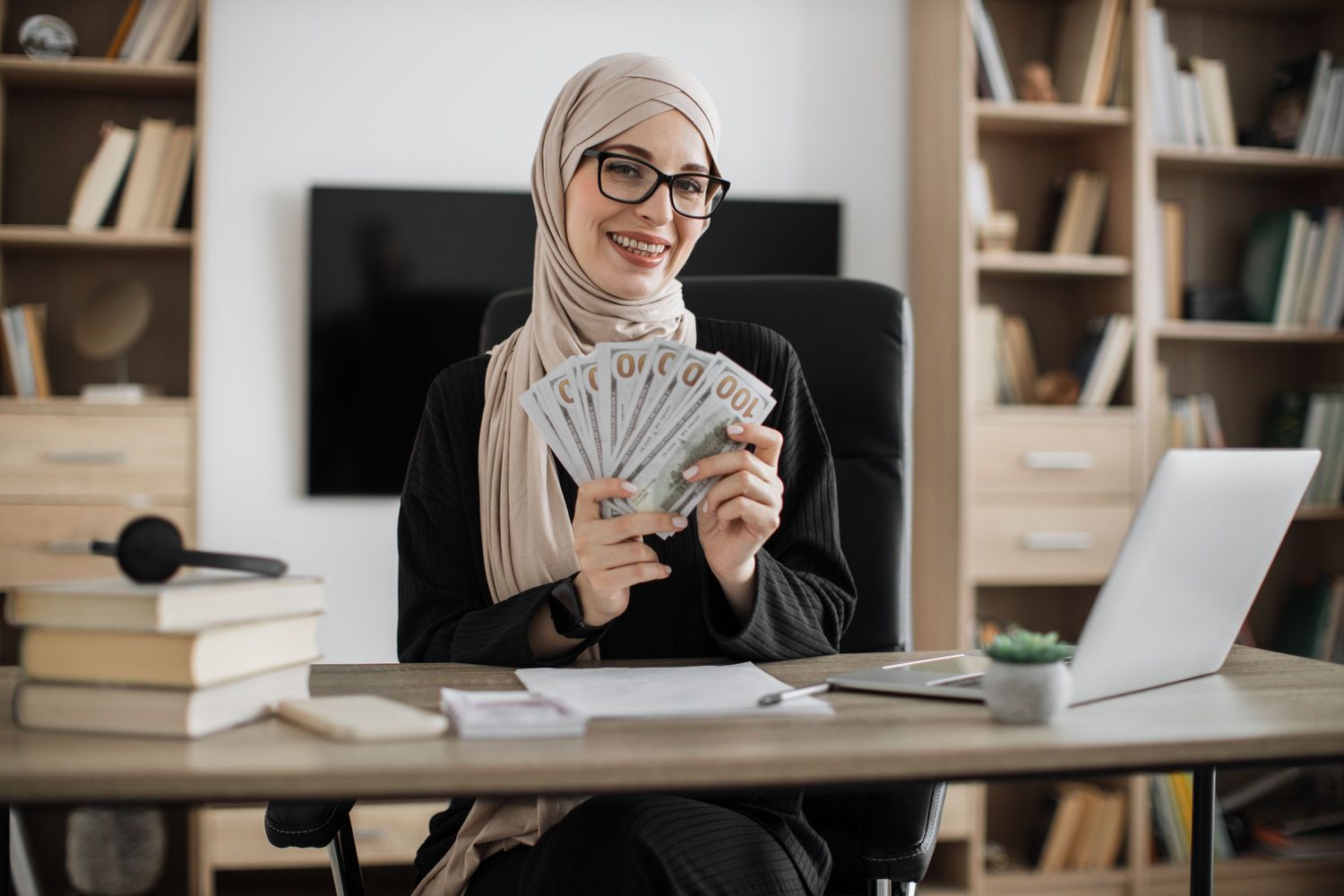 accounting taxes and finances concept young confid 45guyb7.jpg